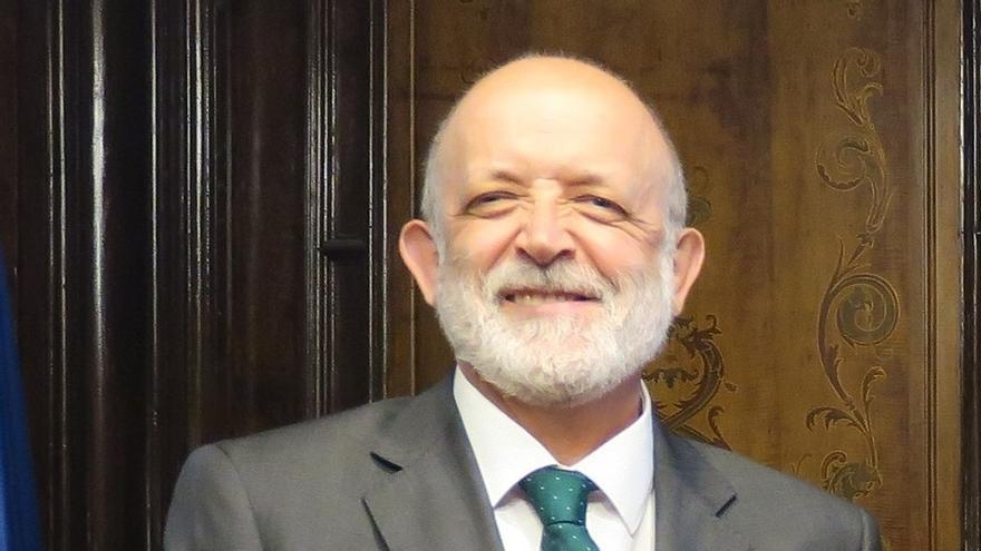 (Foto de ARCHIVO)
La delegada del Gobierno en Catalunya, Teresa Cunillera, el director general de la Guardia Civil, Félix Vicente Azón, y el presidente de la Real Federación Española de Tenis, Miguel Díaz
REMITIDA / HANDOUT por D