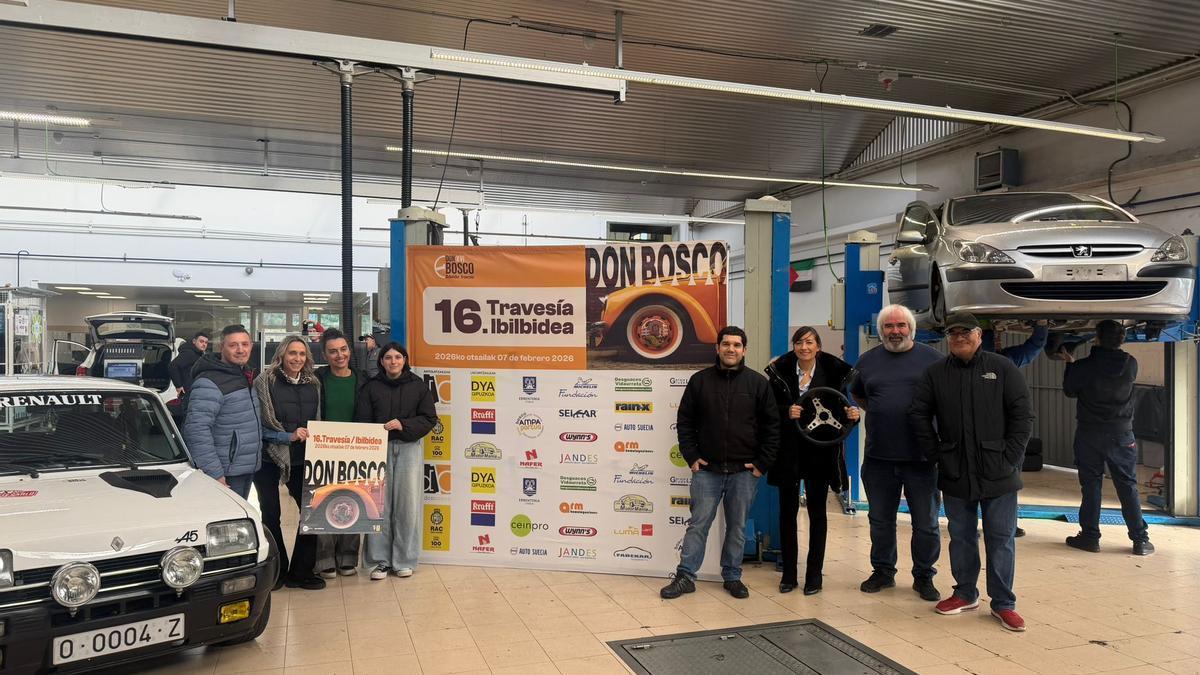 Miembros de la organización de la travesía.