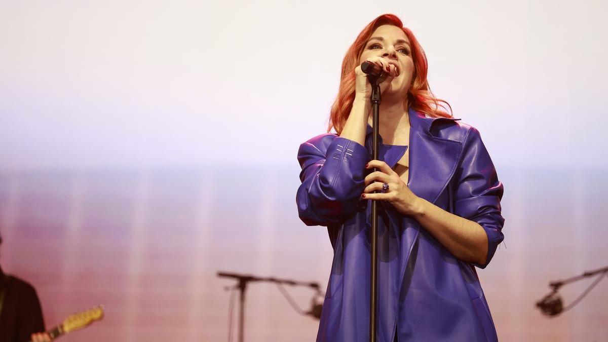 Leire Martínez durante un concierto