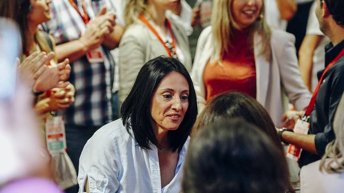 La secretaria de Organización del PSOE, Rebeca Torró, interviene en la apertura de la conferencia política del PSPV en Alicante.