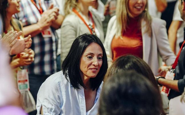 La secretaria de Organización del PSOE, Rebeca Torró, interviene en la apertura de la conferencia política del PSPV en Alicante.