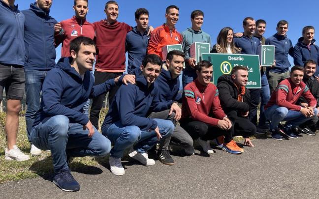 La plantilla de Aspe recoge el botín del Desafío del Txakoli.