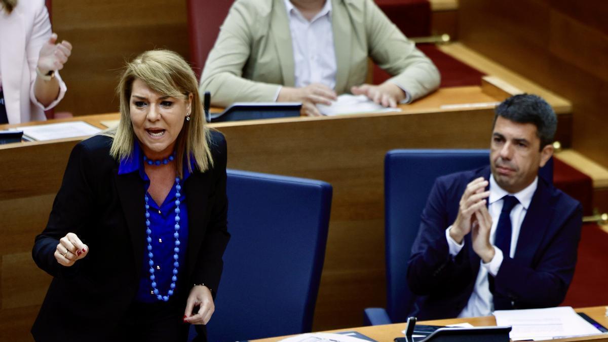 El president de la generalitat, Carlos Mazón, la vicepresidenta de la Generalitat, Susana Camarero, durante una sesión de control al president de la Generalitat valenciana.