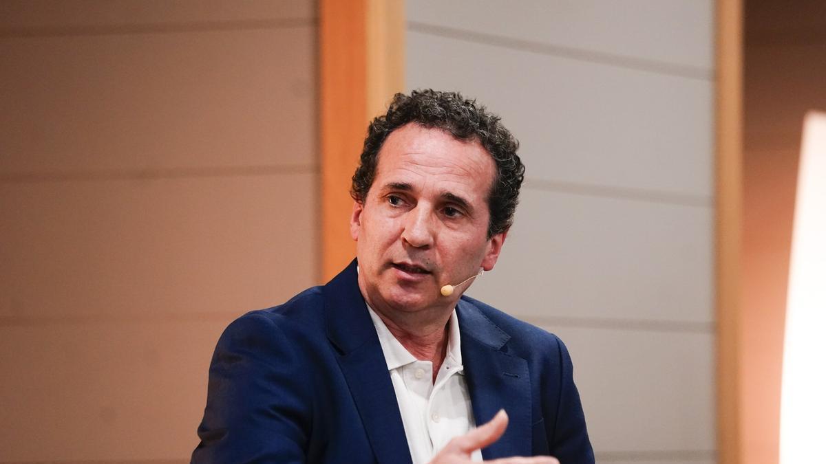 Luis de Velasco, del EVE, animó a las empresas a descarbonizarse.
