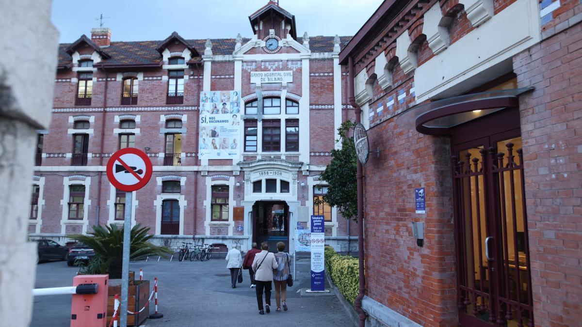 Imagen de la entrada principal al Hospital de Basurto