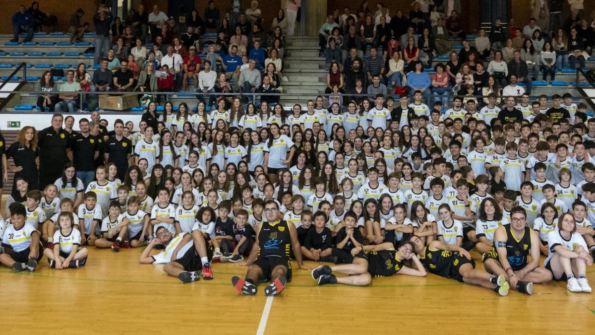 Foto de familia del Getxo Saski / Facebook Getxo Saski