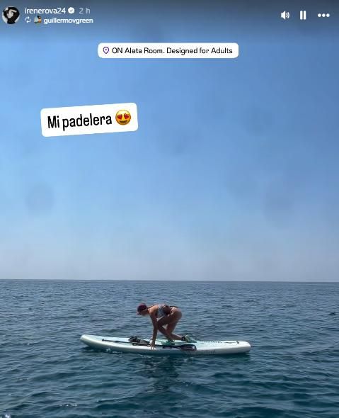 Irene, emocionada en su primer día practicando paddle board.