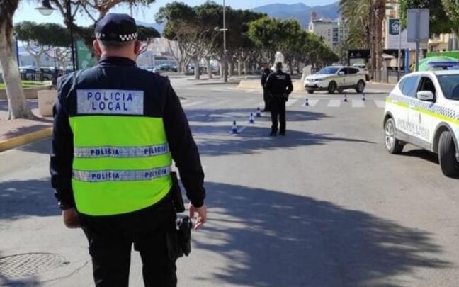 Agentes de la Policía Local de Almería Agentes de la Policía Local de Almería