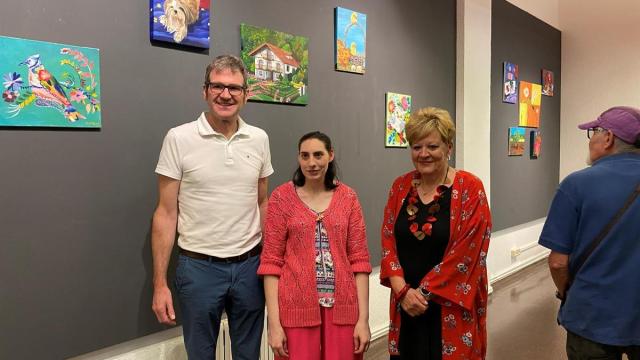 Alazne Mantxaren 'Natura ederra da' erakusketa inauguratu du Gasteizko Ignacio Aldecoa Kultur Etxeak.