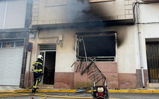 Detenido un varón por provocar un incendio en una vivienda de Tarazona de la Mancha donde vivían sus padres.