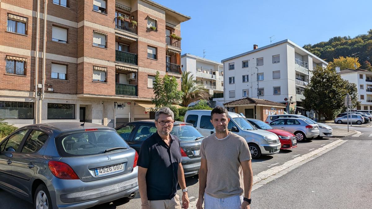 Joseba Aranburu y Xabier Crespo, del PNV de Ordizia, en Altamira.