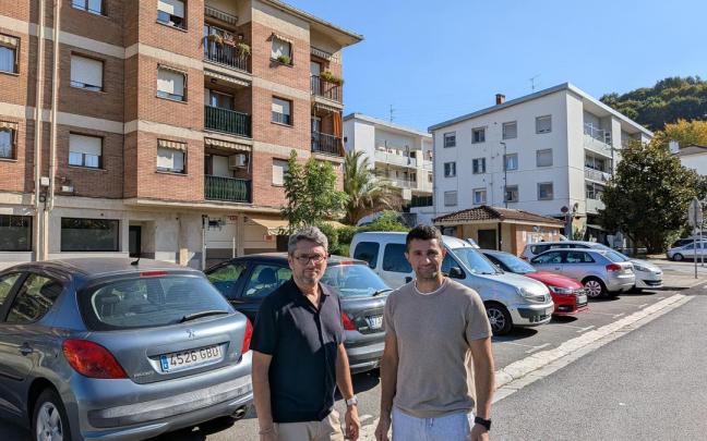 Joseba Aranburu y Xabier Crespo, del PNV de Ordizia, en Altamira.