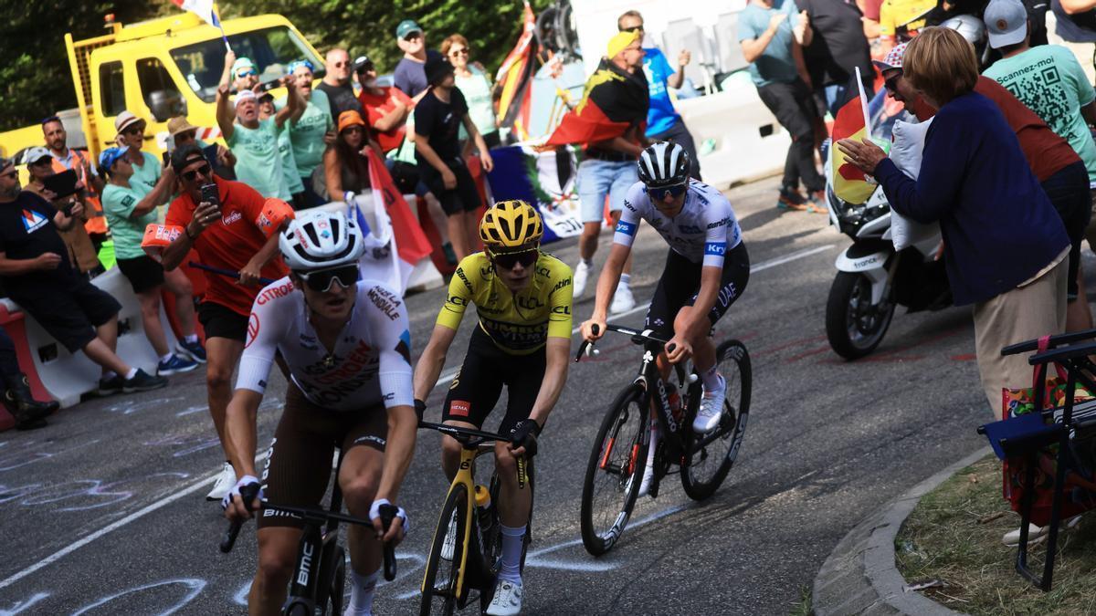 Gall, Vingegaard y Pogacar.