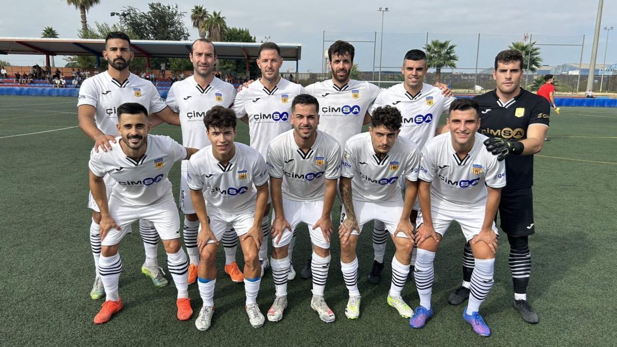 Una alineación del CD Buñol durante la presente temporada. / CD BUÑOL