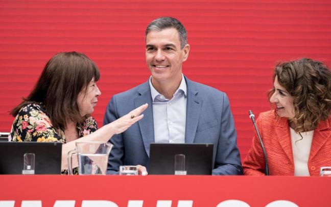 El presidente español, Pedro Sánchez, celebró en la Ejecutiva Federal del PSOE la victoria de Illa.