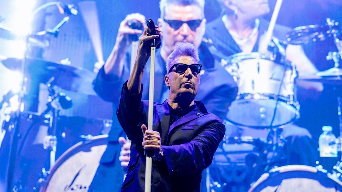 El cantante Loquillo, en pleno concierto