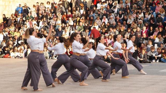 El Día Internacional de la Danza se cerrará con una sucesión de actuaciones en la plaza Unzaga a la que seguirá una romería.