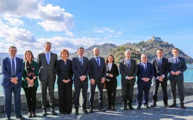 D’Anjou sailburuak berretsi du Euskal Autonomia Erkidegoko enpresek zenbait finantzaketa-iturri eskura izatearen alde Jaurlaritzak egindako apustua.