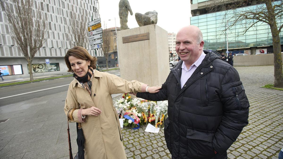 Fotos del acto de Anvite y Fundación Tomás Caballero en el Monumento a las Víctimas del Terrorismo