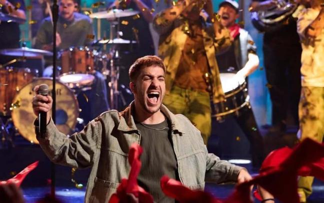 El grupo alavés En Tol Sarmiento dio ayer una gran fiesta en 'La Revuelta'