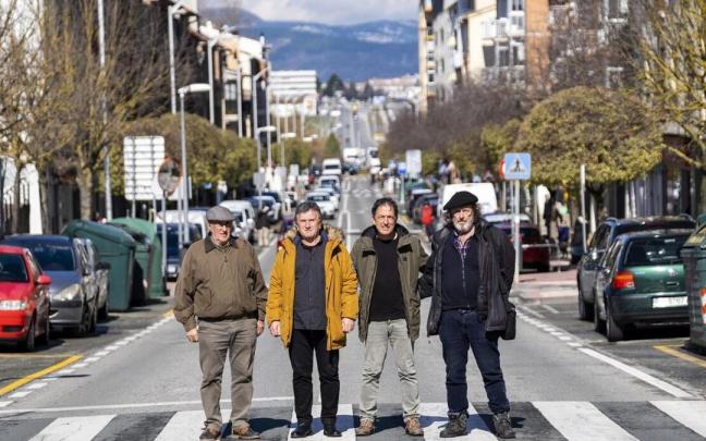 El alcalde y los ex alcaldes de Noáin: Miguel Elizari, José Ignacio Erro, Sebastián Marco y Jon Oyarzun