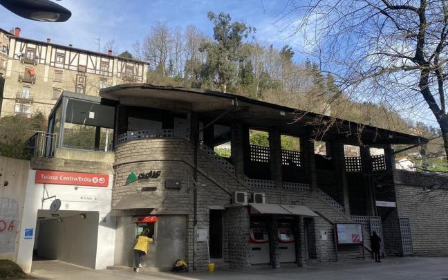 Apeadero de Tolosa Centro / Marta San Sebastián