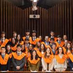 Graduados y graduadas en Administración y Dirección de Empresas (ADE) y sus programas combinados.