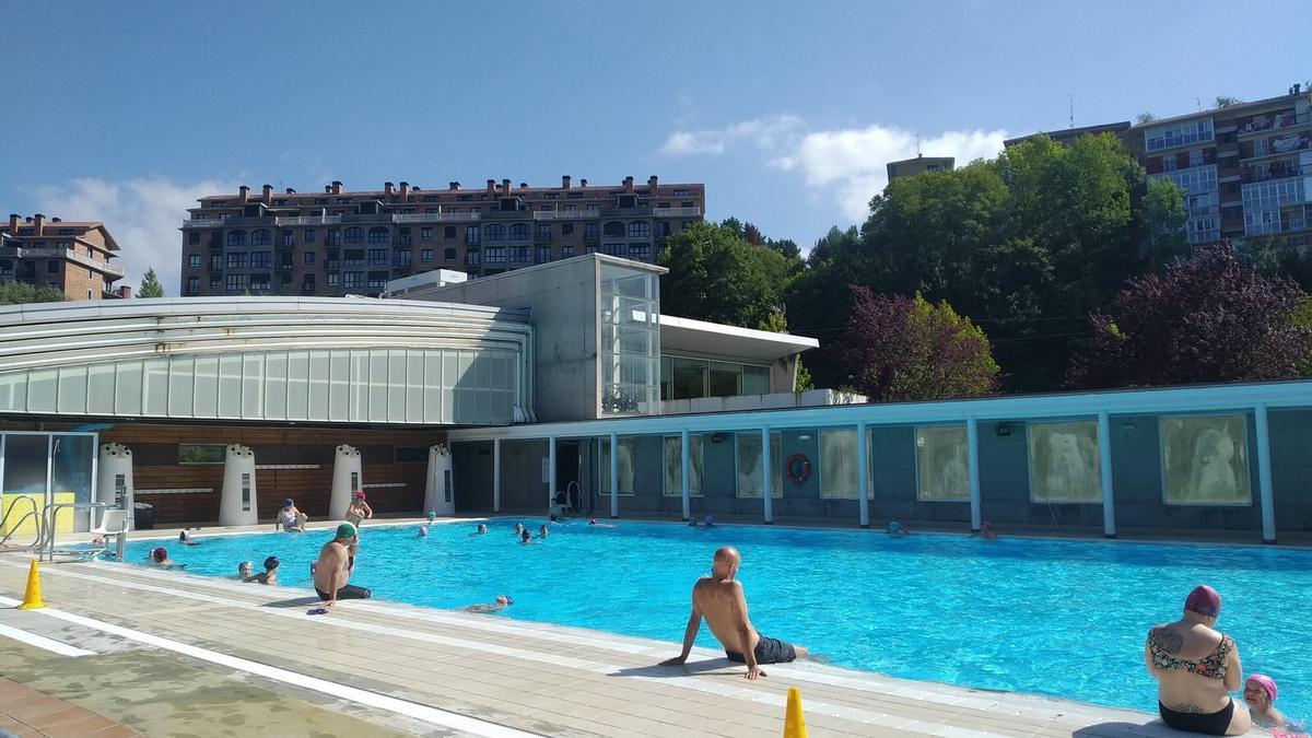 Piscina de Fanderia en modo descubierto