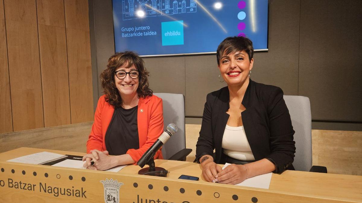 Eva Lopez de Arroyabe y Rocio Vitero en su comparecencia del jueves