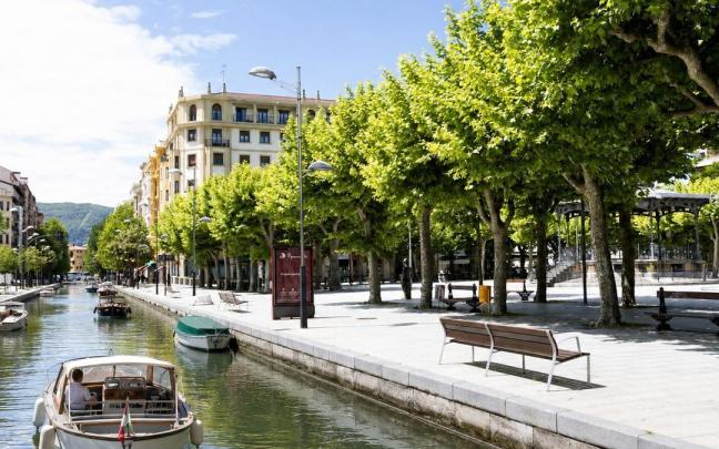 El Paseo Colón de Irun con un canal ficticio