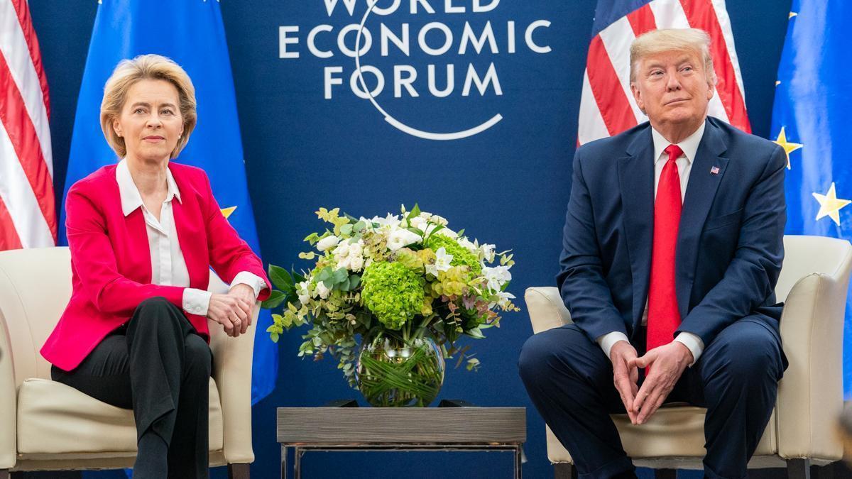 La presidenta de la Comisión Europea, Ursula von der Leyen, y el presidente de Estados Unidos, Donald Trump, en una foto de archivo.