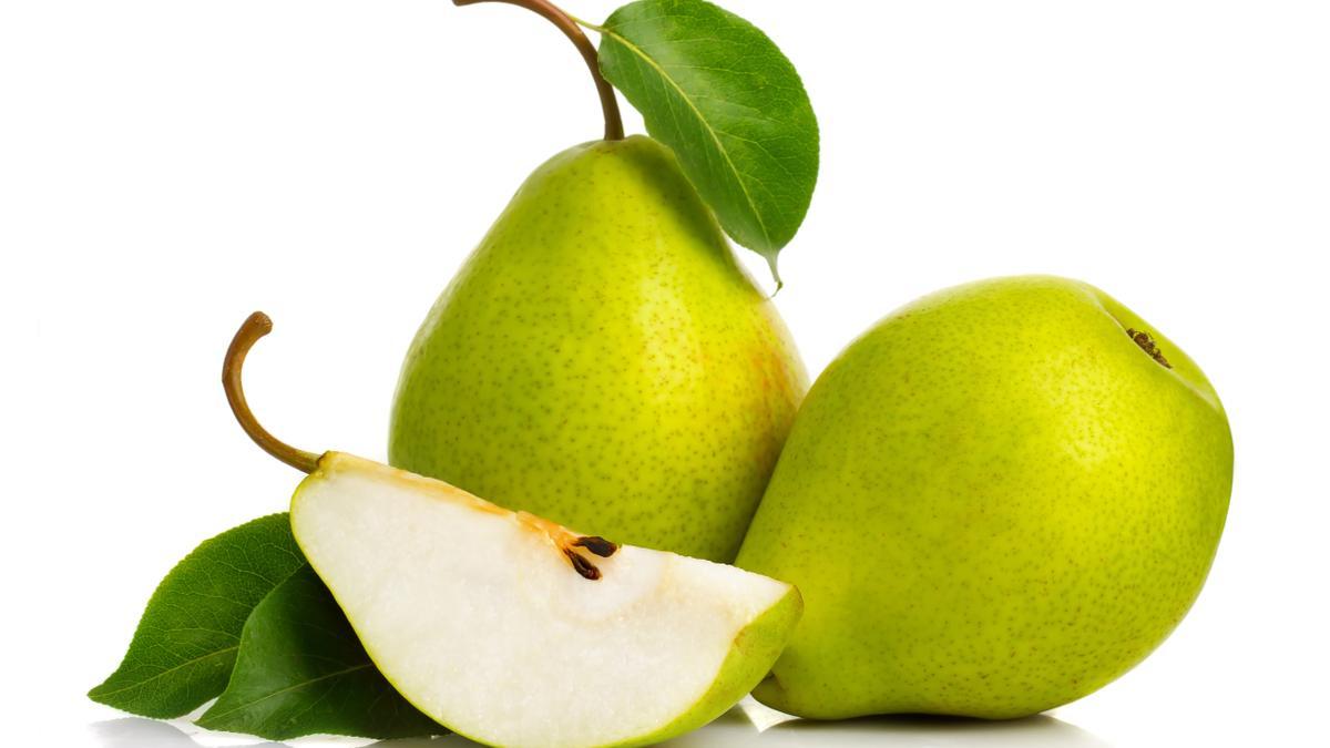 La pera ayuda a reducir la presencia de toxinas en la piel y mantiene las tasas de glucosa a raya.