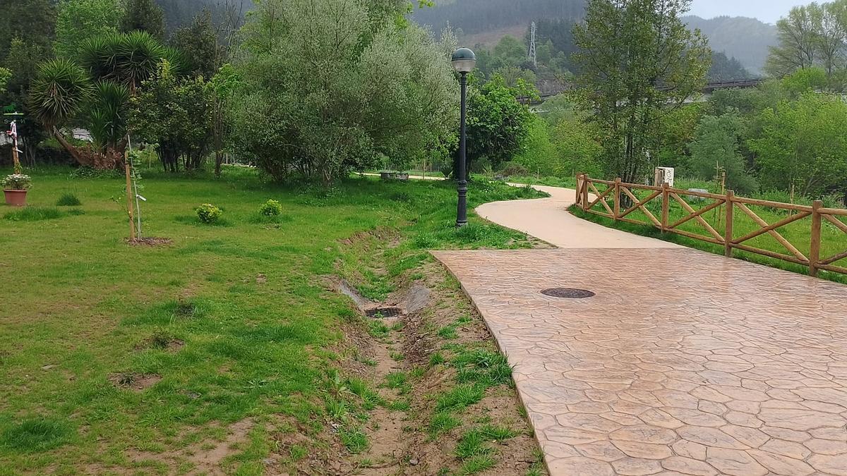 Pequeño tramo que conecta Laudio con el barrio de Atxeta, en Arrankudiaga-Zollo