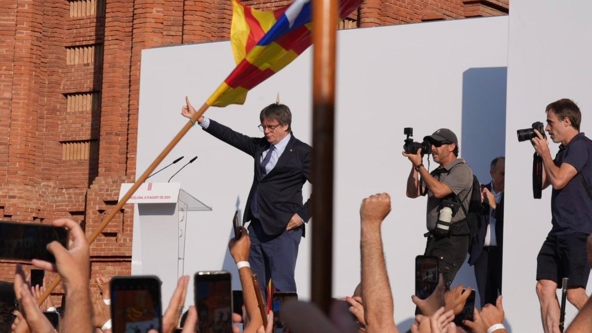 Puigdemont, durante su regreso a Catalunya.