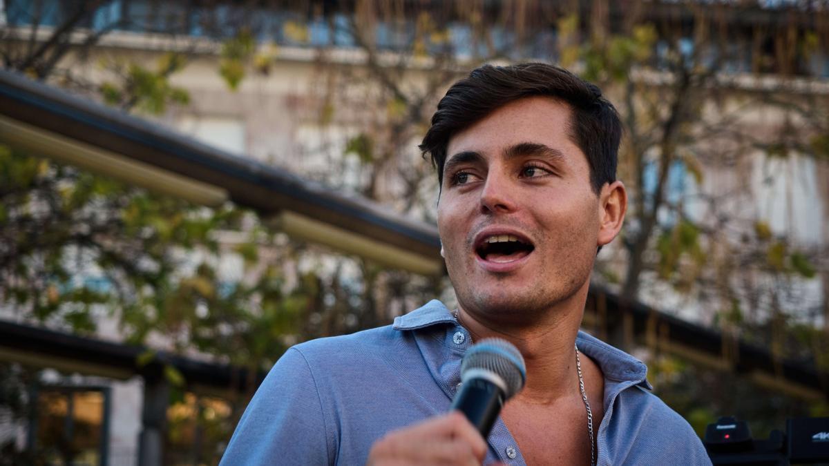 Vito Quiles, durante su acto en Iruñea.