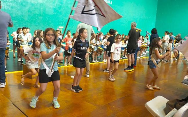 Todo a punto en Azkoitia para la Tamborrada Infantil del sábado