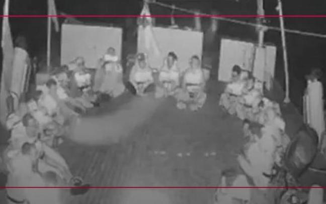 Periodistas internacionales cubrían el convoy que llevaba ayuda humanitaria a Gaza.