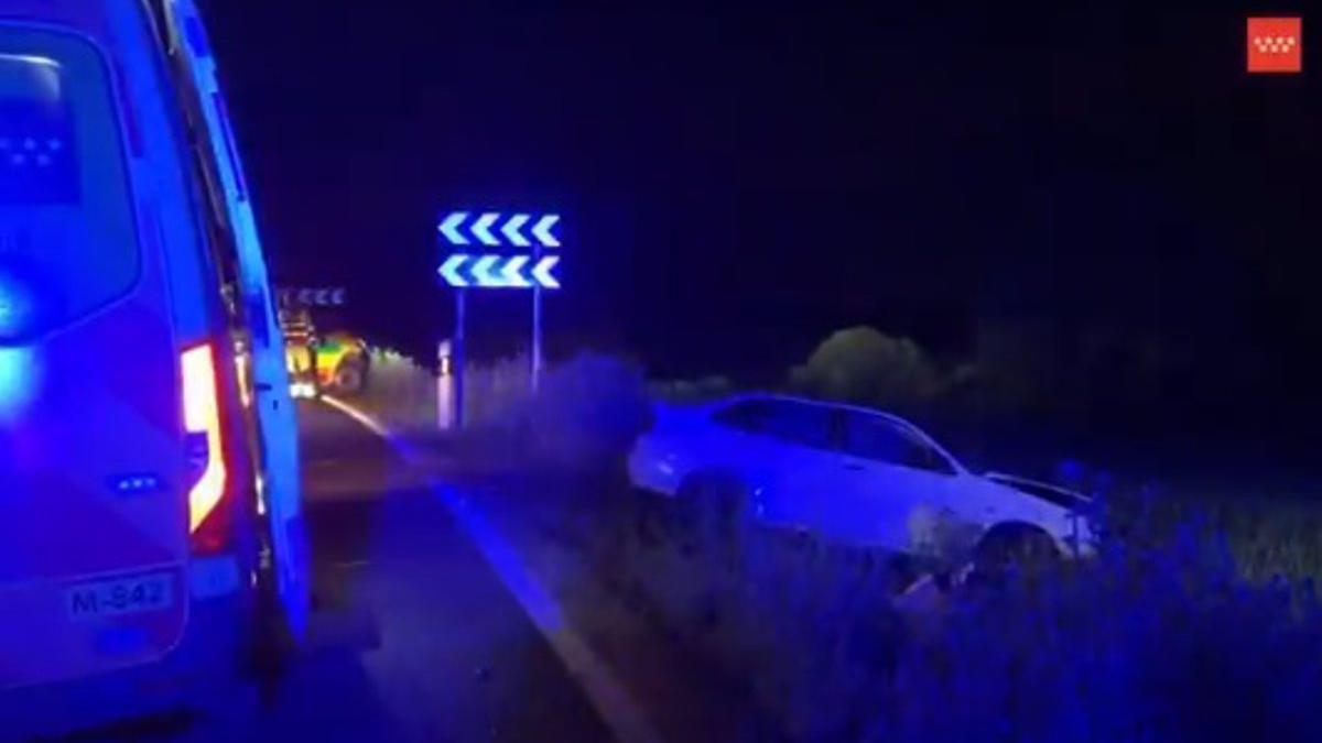Accidente de tráfico en la M 113 por choque fronto lateral entre dos coches