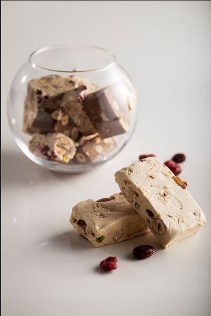 Turrón, un postre con muchas versiones, pero imprescindible en Navidad.