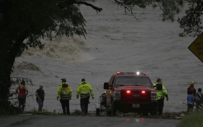 Ascienden a 24 los muertos en Texaspor una súbita inundación tras la crecida del río Guadalupe