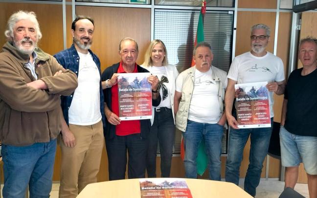 Los organizadores de la representación de la Batalla de Somorrostro solicitan voluntarios / E. Zunzunegi Los organizadores de la representación de la Batalla de Somorrostro solicitan voluntarios