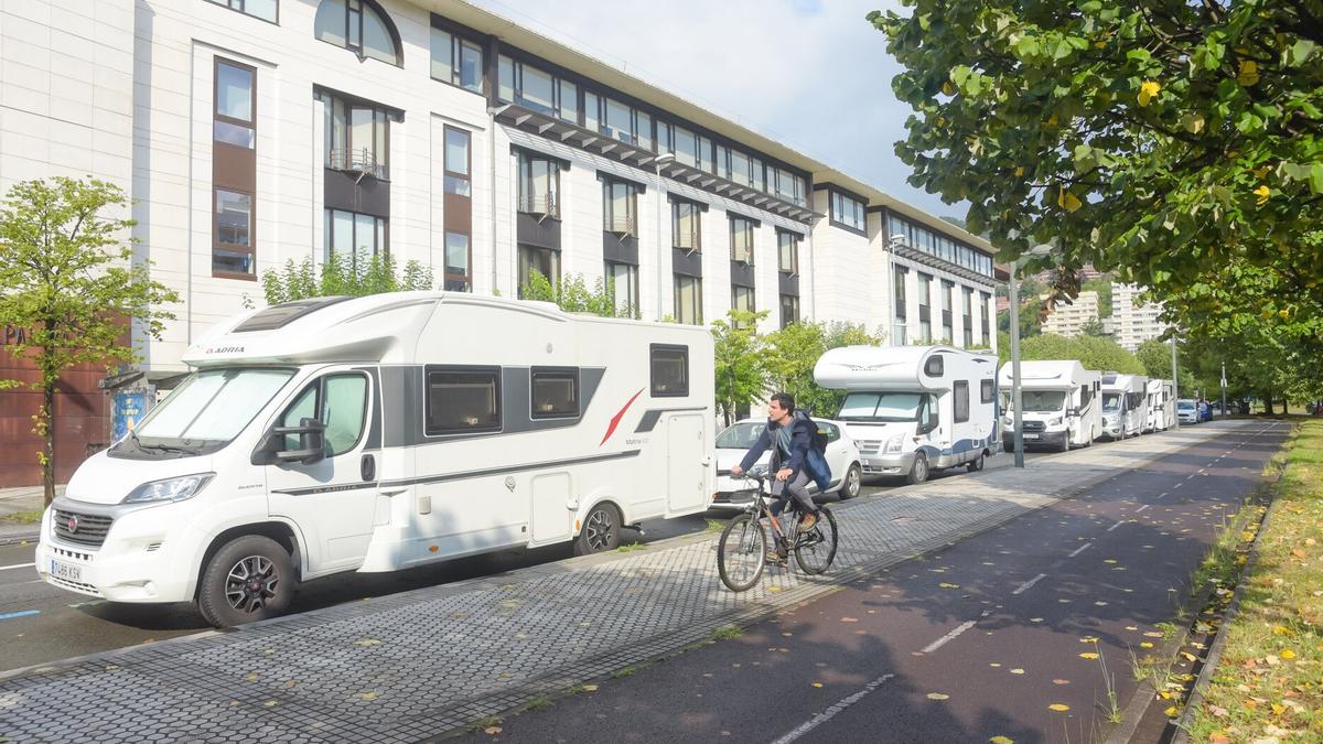 Autocaravanas en Berio, Donostia.