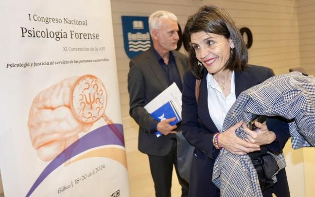 La consejera de Asuntos Sociales, Nerea Melgosa, ayer en el acto inaugural del I Congreso de Psicología Forense. / MITXI Miguel Calvo Alejo La consejera de Asuntos Sociales, Nerea Melgosa, ayer en el acto inaugural del I Congreso de Psicología Forense.