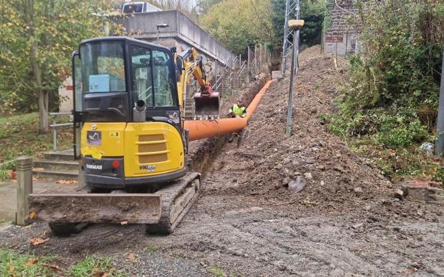 La instalación de las nuevas tuberías.