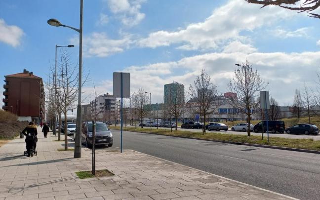 En imágenes: unos vecinos de Vitoria logran por fin el cambio de una carretera En imágenes: unos vecinos de Vitoria logran por fin el cambio de una carretera