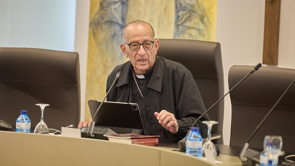 El presidente de la Conferencia Episcopal Española y cardenal arzobispo de Barcelona, Juan José Omella, en una foto de archivo.