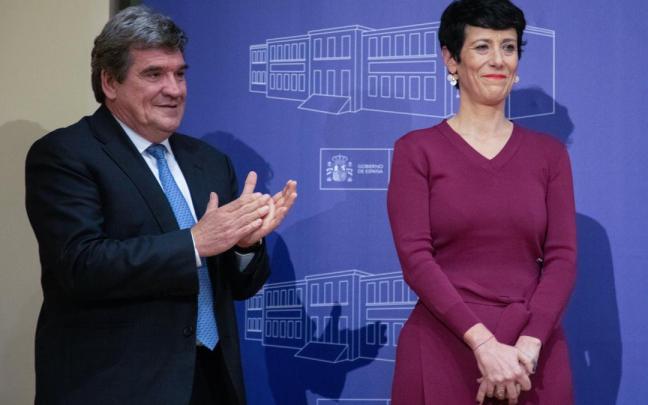 Elma Saiz, junto a José Luis Escrivá. Elma Saiz, junto a José Luis Escrivá.