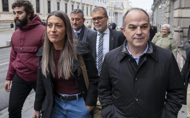 La portavoz de Junts en el Congreso de los Diputados, Míriam Nogueras, con el secretario general, Jordi Turull, en una imagen de archivo