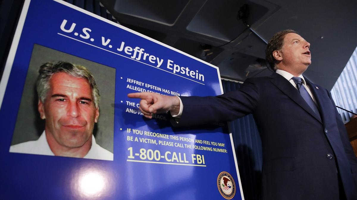 Rueda de prensa tras el arresto del magnate Jeffrey Epstein por delitos de explotación sexual, 13 de agosto de 2019.