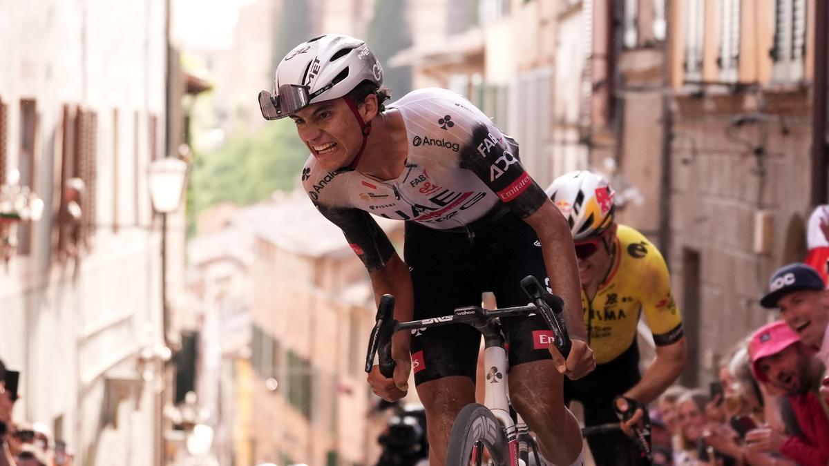 Del Toro, espectacular en Siena, es el nuevo líder del Giro